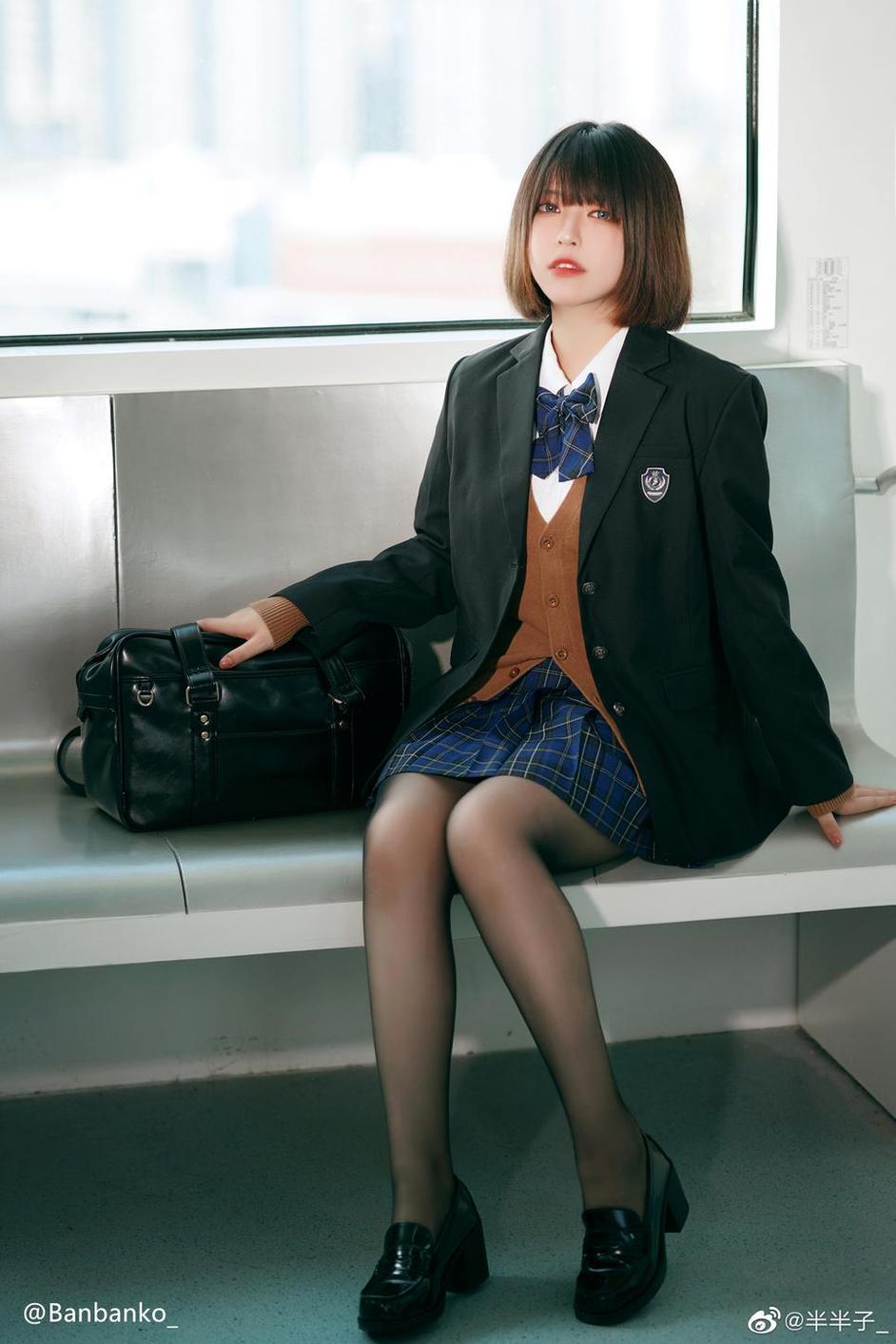 魔法少女，科幻英雄，半半子cos图包带你畅游不同次元