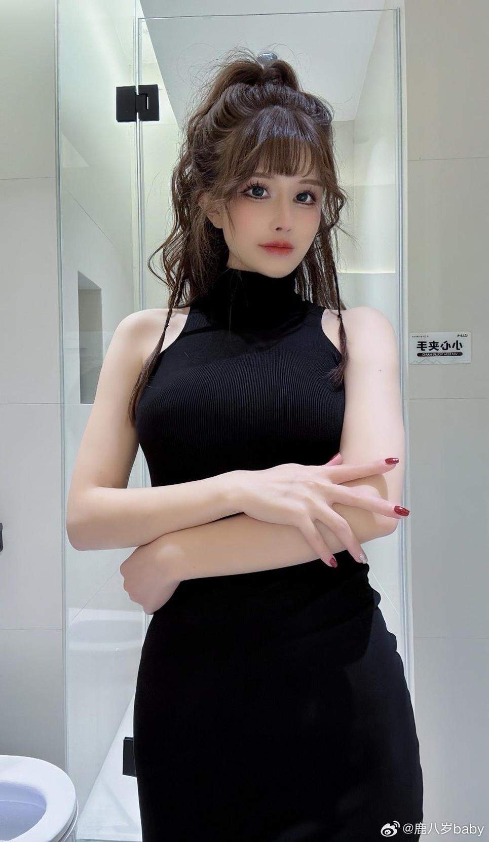 打造你的专属世界——鹿八岁cos图片定制服务